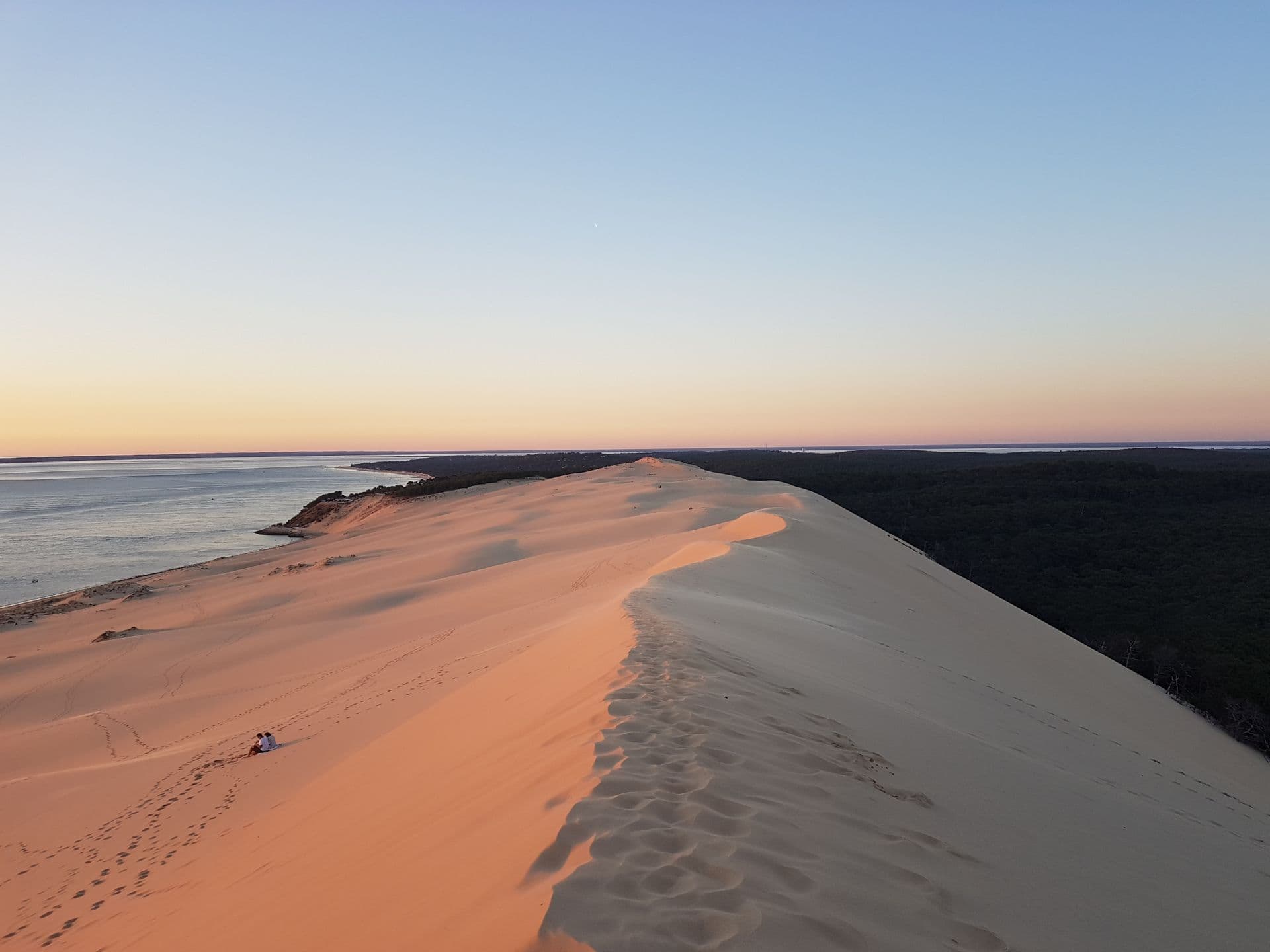 Le Bassin d'Arcachon dans la lumière du soir